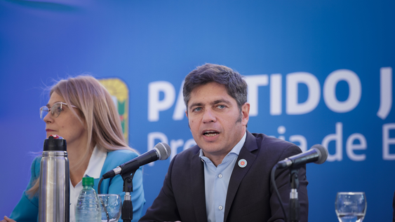 Kicillof debutó en el PJ y llamó a marchar contra el Gobierno el 30 de abril &nbsp;
