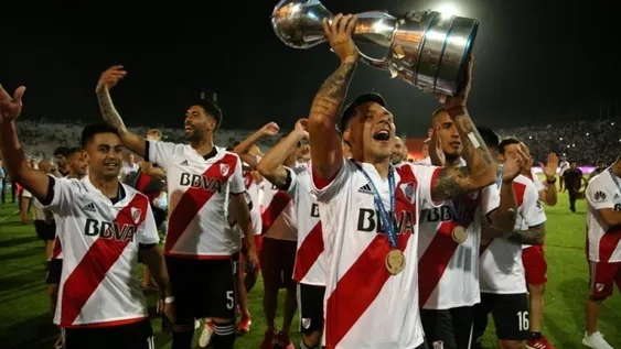 River es bicampeón y termina el año con una sonrisa