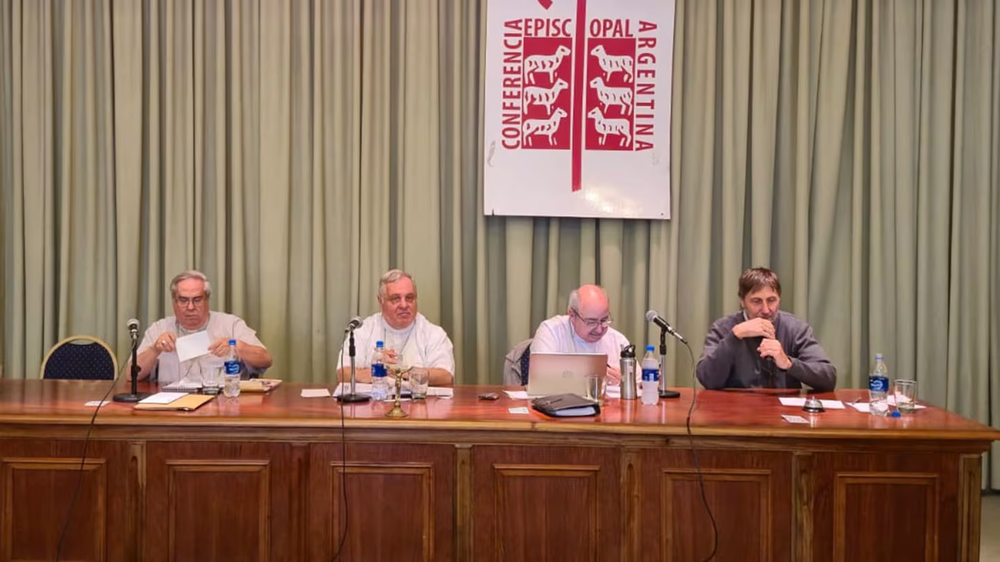Funcionarios del Gobierno y representantes de la Conferencia Episcopal abrieron una mesa de diálogo por la situación de la discapacidad.
