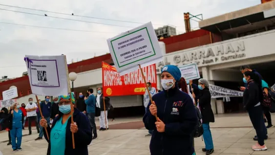 A quien viva con un infectado lo consideran positivo sin testearlo