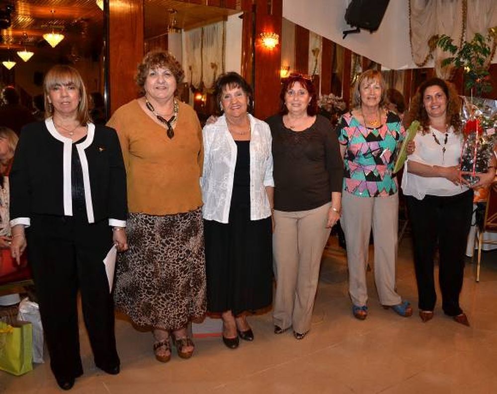 Té benéfico del Rotary Rivadavia