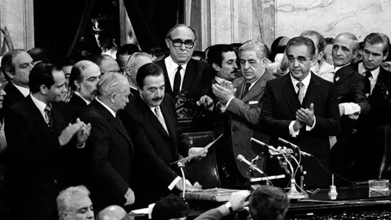 La décima elección general en 40 años de democracia en 2023