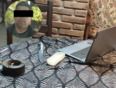 La computadora y el cuchillo que utilizó Molina.&nbsp;