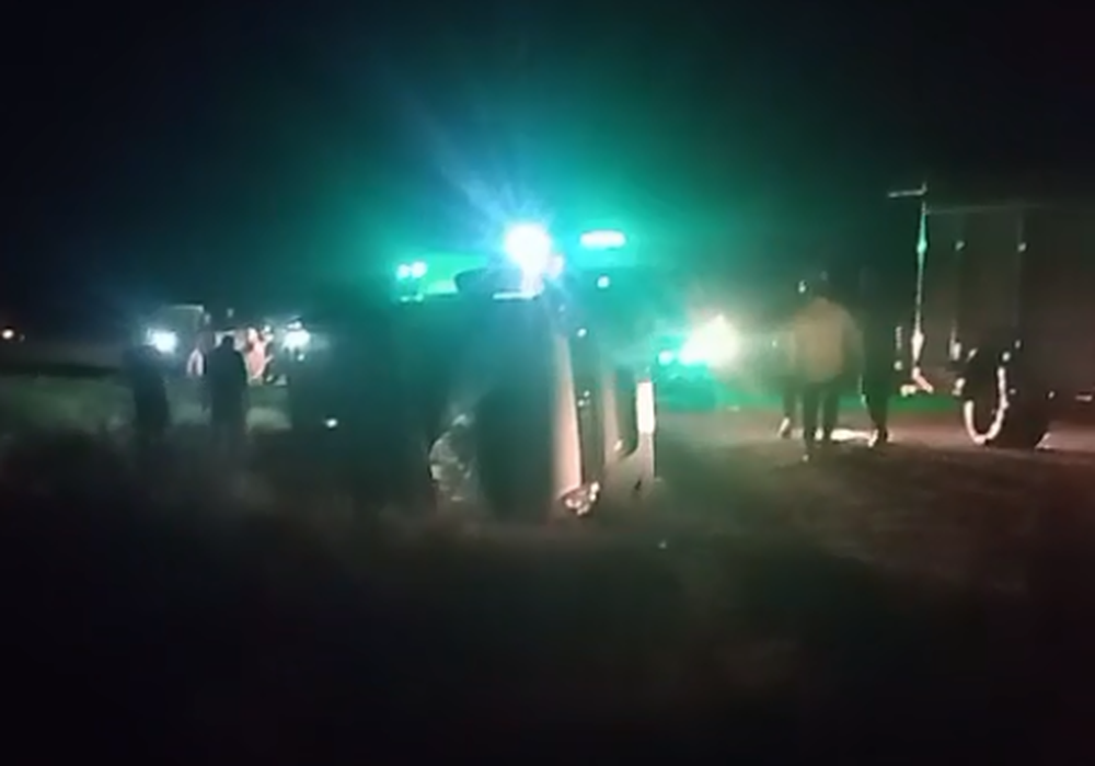 Dos combis volcaron en Ruta 141 y hubo al menos 20 heridos en la zona de Difunta Correa
