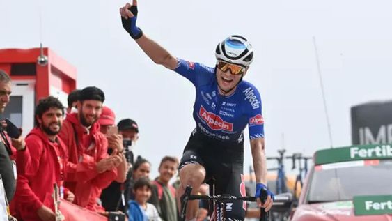 Jay Vine ganó la 8´ etapa y Evenepoel lidera la general