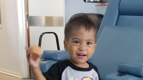 Thomas García enfrenta el síndrome de Pearson, una enfermedad genética extremadamente rara que afecta la médula ósea y el páncreas.&nbsp;