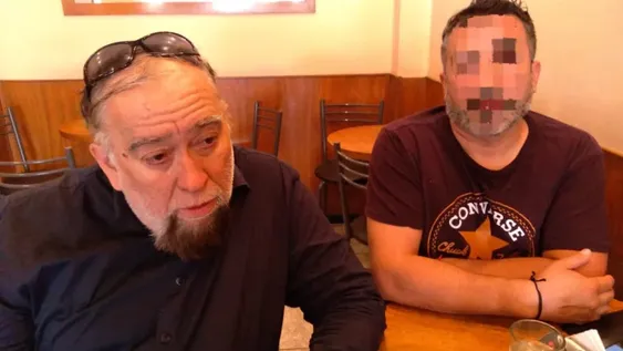 CRISTIAN HERRERA (derecha con César Jofré) fue uno de los nexos de Peak Capital. Dijo que perdió 10.000 dólares. Zafaría.