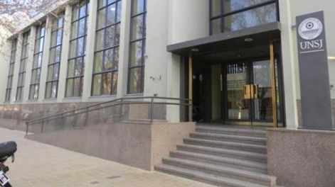 Científicos del CONICET y la UNSJ arremetieron contra Milei: “Buscan desmembrar el sistema de ciencia”