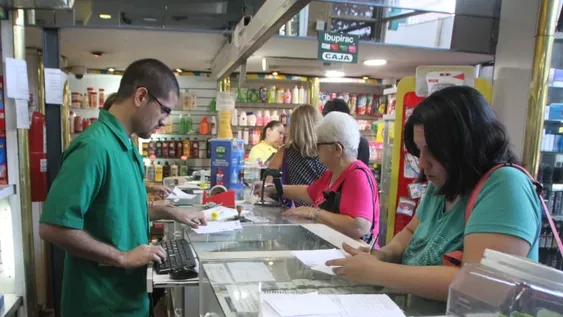 Farmacéuticos piden quita impositiva para compensar la baja de los precios