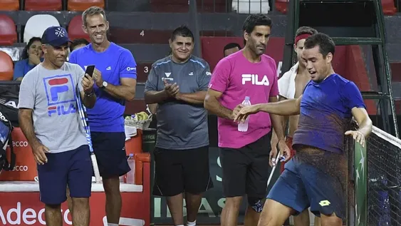 El equipo argentino cerró su preparación en San Juan con un distendido fútbol-tenis