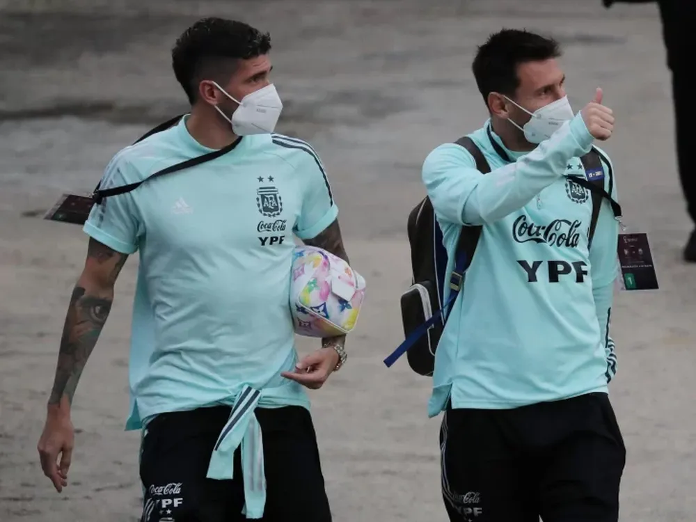 Argentina ya está en San Pablo de cara al choque de invictos ante Brasil