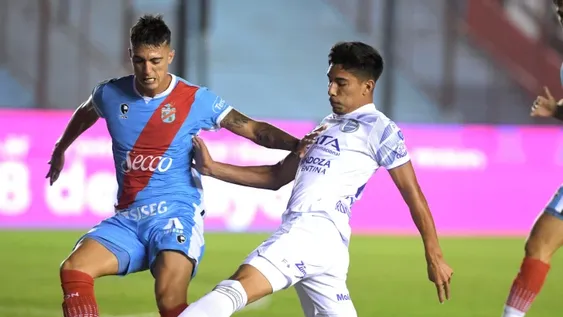 En notable reacción, Arsenal le empató a Godoy Cruz en un accidentado partido