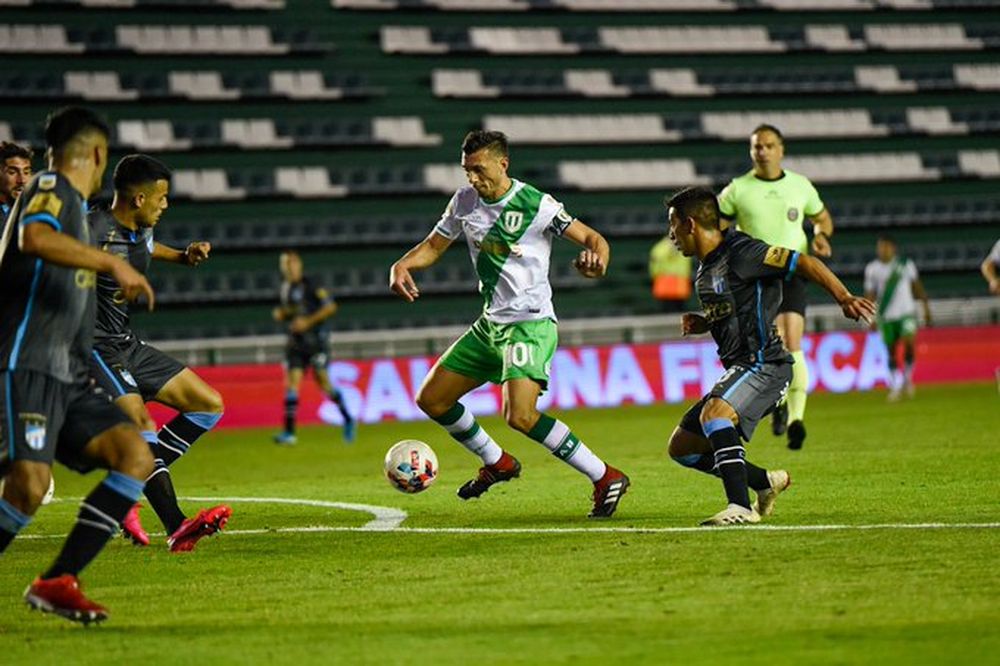 Banfield se impone ante Atlético Tucumán