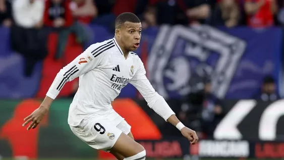 Goleador. Mbappé cumple.