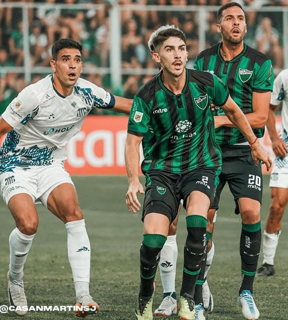 Clave. Cáseres es uno de los pocos en San Martín que jugó todos los partidos en Primera. Un defensor que es garantía en el fondo sanjuanino.