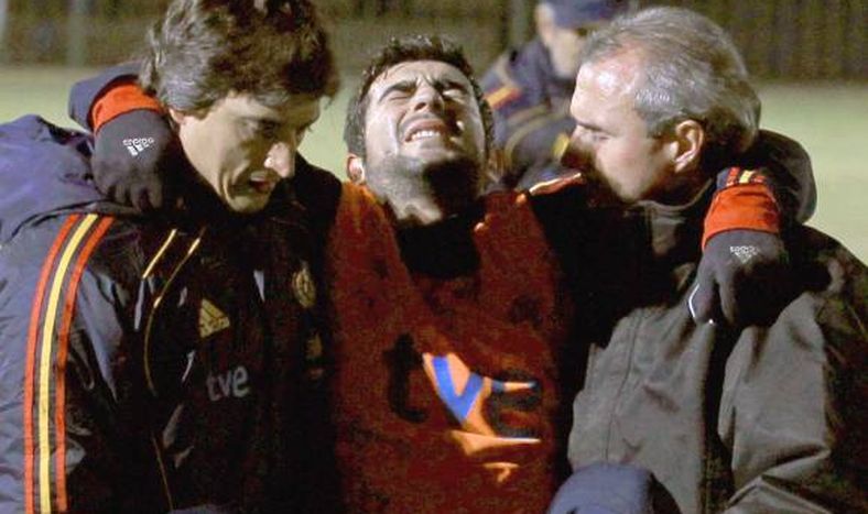 España: Albiol asustó a todos