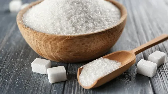 Eliminalos de la cocina: los 10 alimentos enemigos de una dieta efectiva