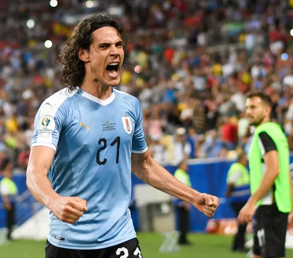 La Bombonera se abre por Cavani