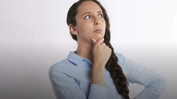 Video viral: obligó a la mesera a jugar para ganarse la propina