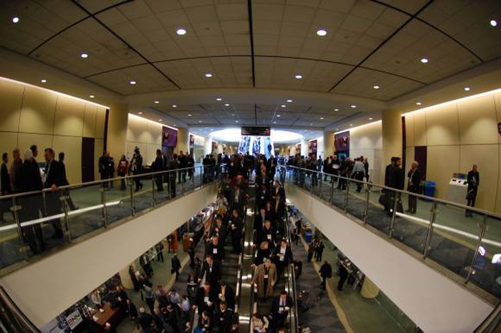 Avanza la idea de crear las mineras estatales