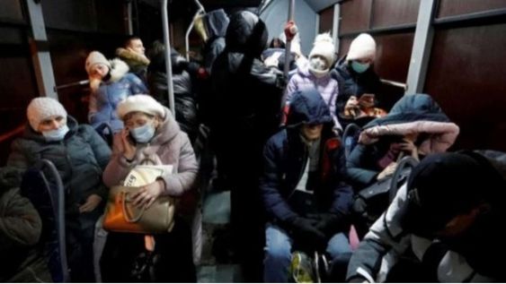 Hay 103 argentinos en Ucrania y Cancillería lanzó una línea de emergencia para evacuarlos