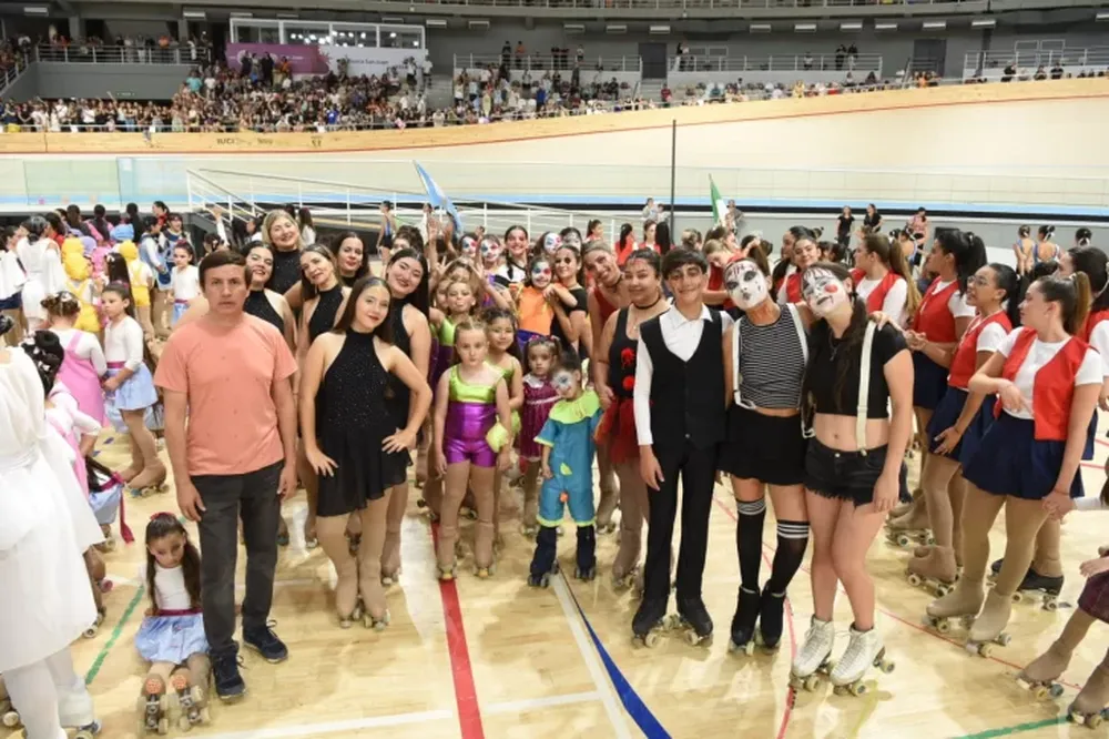 Más de 4 mil personas coparon el “Vicente Chancay” en el cierre del año del Patinaje Artístico en San Juan