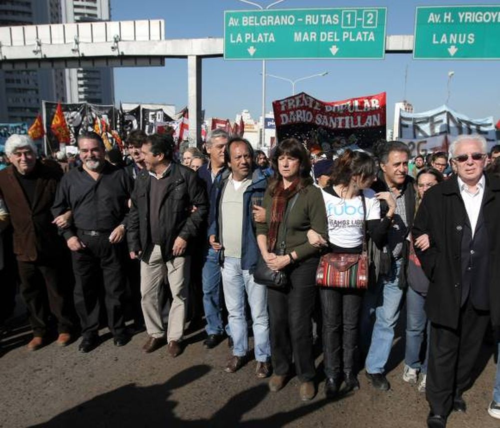 Bronca por una  histórica masacre