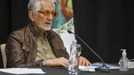 Rodríguez Saá sugirió que el coronavirus entró al país por culpa de los porteños