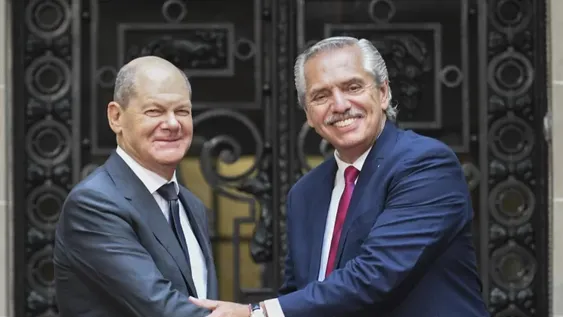 Alberto y el canciller de Alemania trazaron negocios energéticos