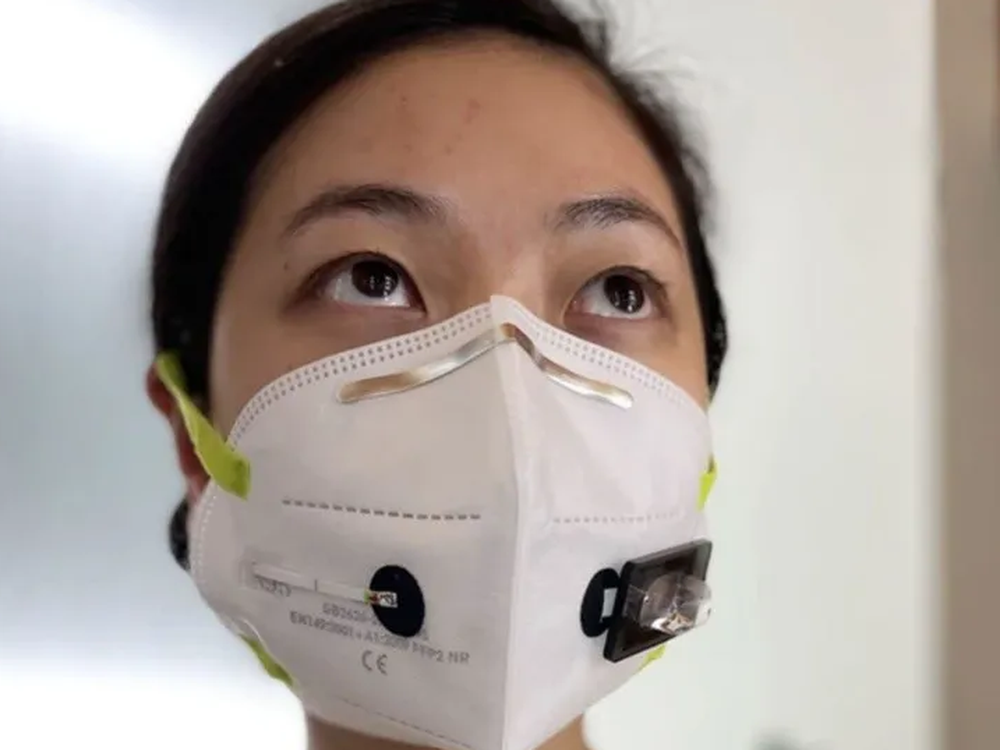 Crean barbijo que detecta coronavirus en el aliento en solo 90 minutos