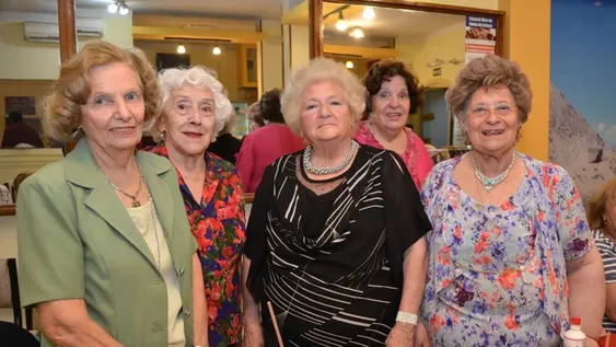 Tarde de Té para el Refugio