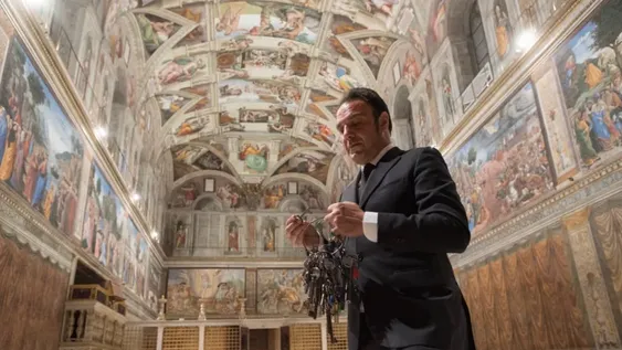 El hombre que todos los días usa 2.297 llaves para abrir el Vaticano