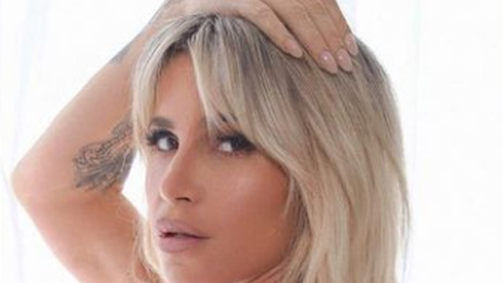 Florencia Peña y una malla enteriza tiro alto súper entangada