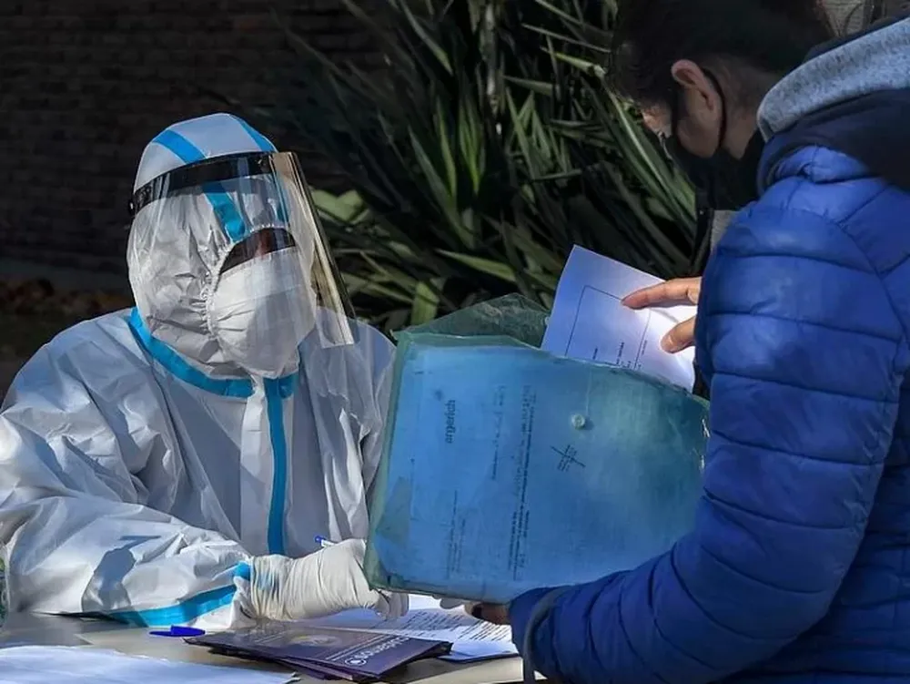 Mendoza anotó en un día 837 nuevos casos de Covid-19 y 21 muertes