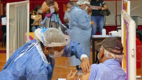 Reportan 11 muertes por coronavirus y 1.807 contagios en todo el país