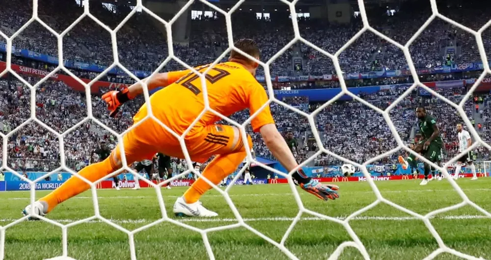 El historial de Armani con los penales