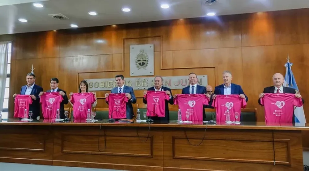 Presentación de Casa de Gobierno.-