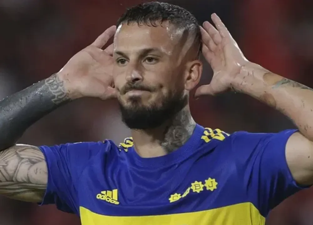 Rojo y Benedetto van de titulares ante Colón