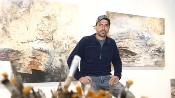 Con sus acrílicos a Taiwán