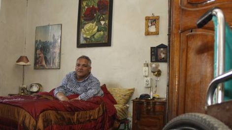 Casi un año en cama por  no tener una silla especial