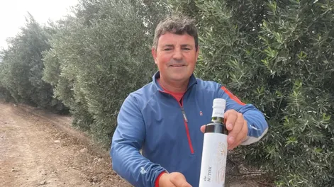 San Juan lució sendos aceites en exposición internacional