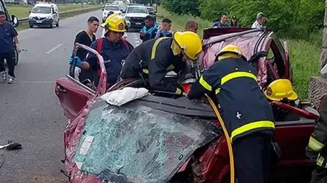 Murió Sergio Daniel Reyes: estrelló su camioneta contra un guardarrail y luego se estrelló con un punte de piedra