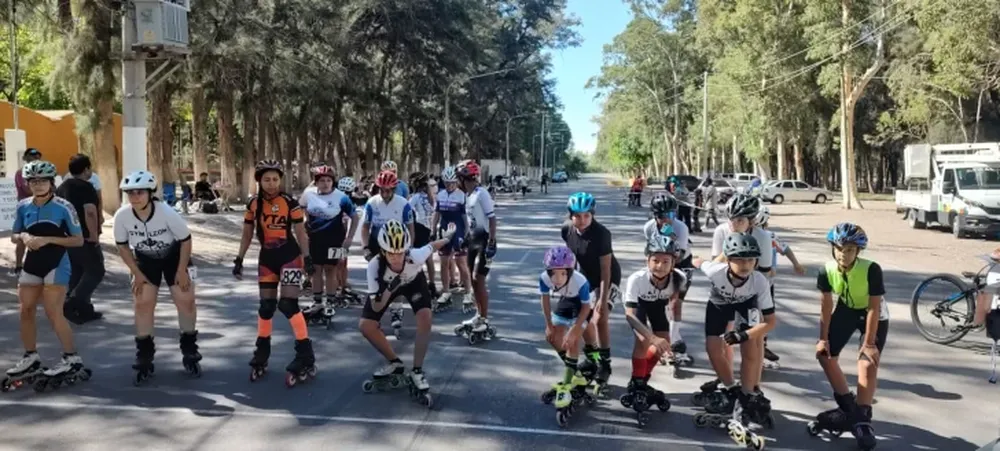 Macarena Rodríguez y Joaquín Cerda, los ganadores de la media maratón de patín carrera