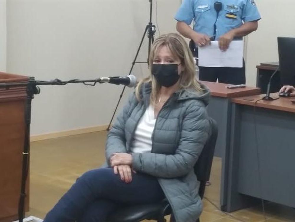 El juez Abelín dejó en libertad a la esteticista y su hija, pero les impuso una caución y no pueden salir de la provinicia