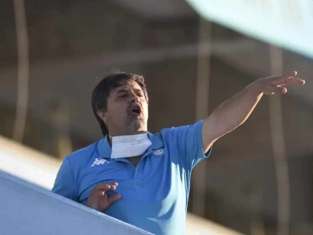 Caruso Lombardi le pone picante al encuentro con San Martín y condiciona el arbitraje