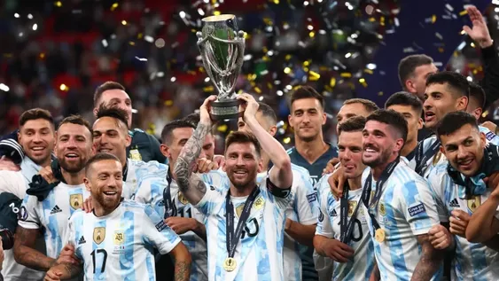 Argentina ganó, gustó y goleó frente a Italia para quedarse con la Finalissima