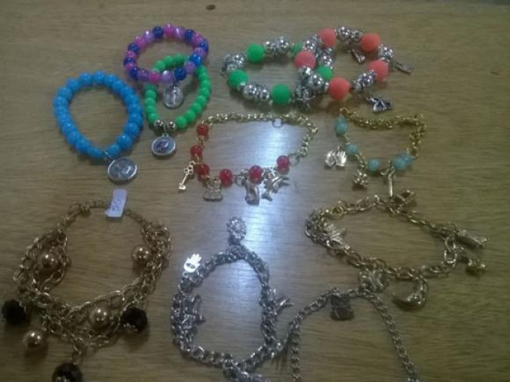 Feria de regalos a precios bajos para el Día del Amigo
