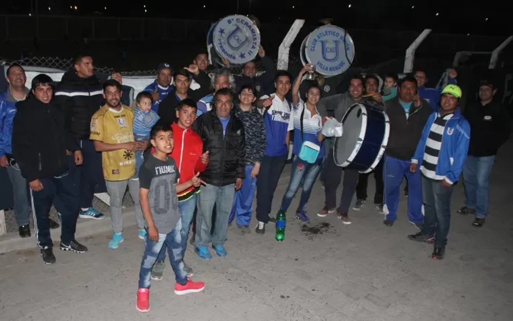 Banderazo de hinchas de Unión para pedirle dinero al Gobierno y poder pagar la deuda