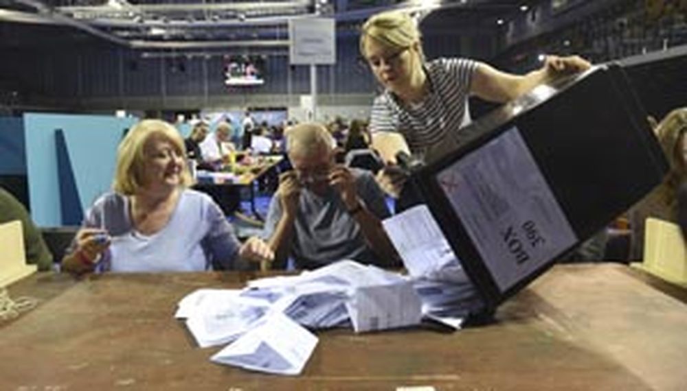 Ajustado conteo en el referéndum del Reino Unido
