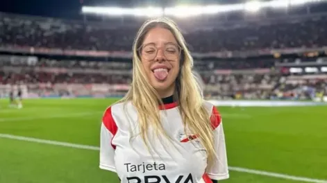 Nati Jota quiso patear un penal en cancha de River y algo salió mal